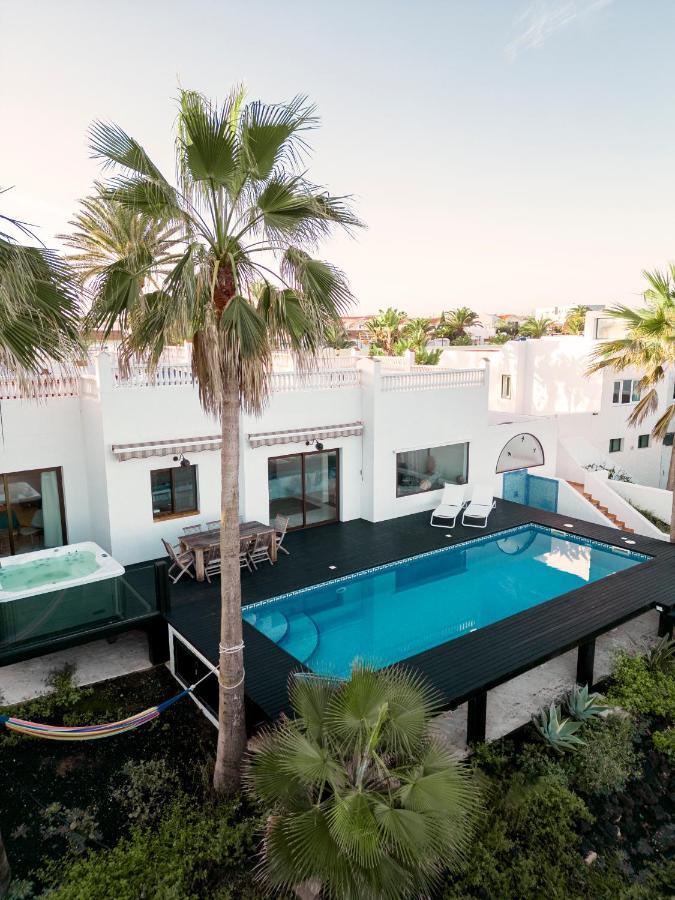 Villa Los Flamencos By Veaco- Beachfront & Pool 코라레호 외부 사진